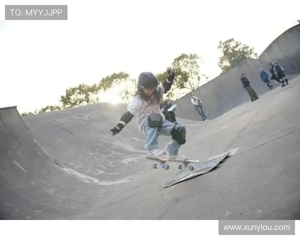 重庆滑板队勇闯极限运动嘉年华的奋斗与突破之路