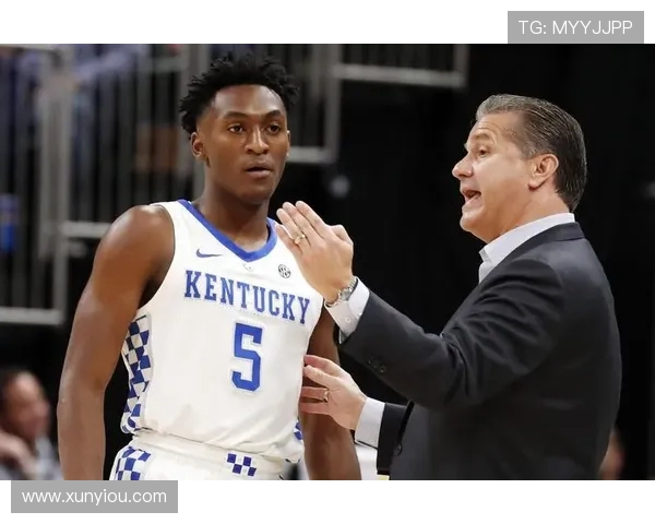 伊曼纽尔奎克利的崛起之路:从新秀到球队核心的蜕变与成长 伊曼纽尔奎克利的崛起之路:从新秀到球队核心的蜕变与成长