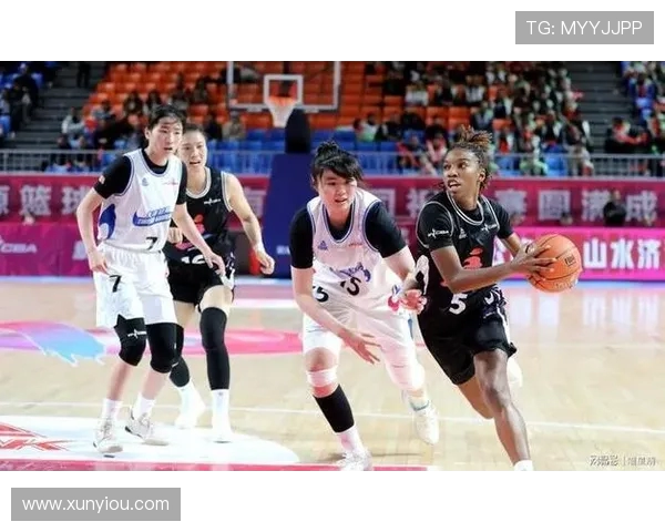 印度女篮与韩国女篮激战正酣谁能在亚洲赛场上笑到最后